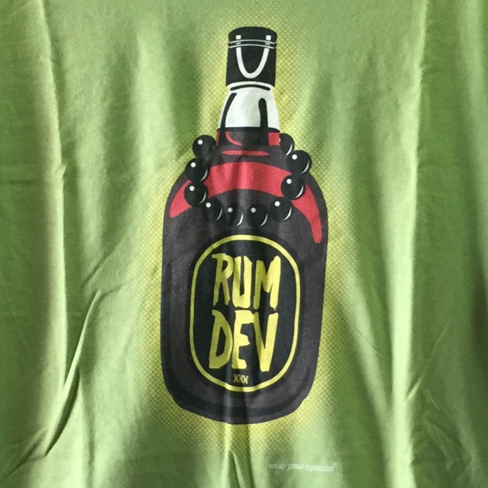 NWOT Rumdev - Men's Kiwi Green Cotton T-Shirt Gildan Graphic Tee India Humor